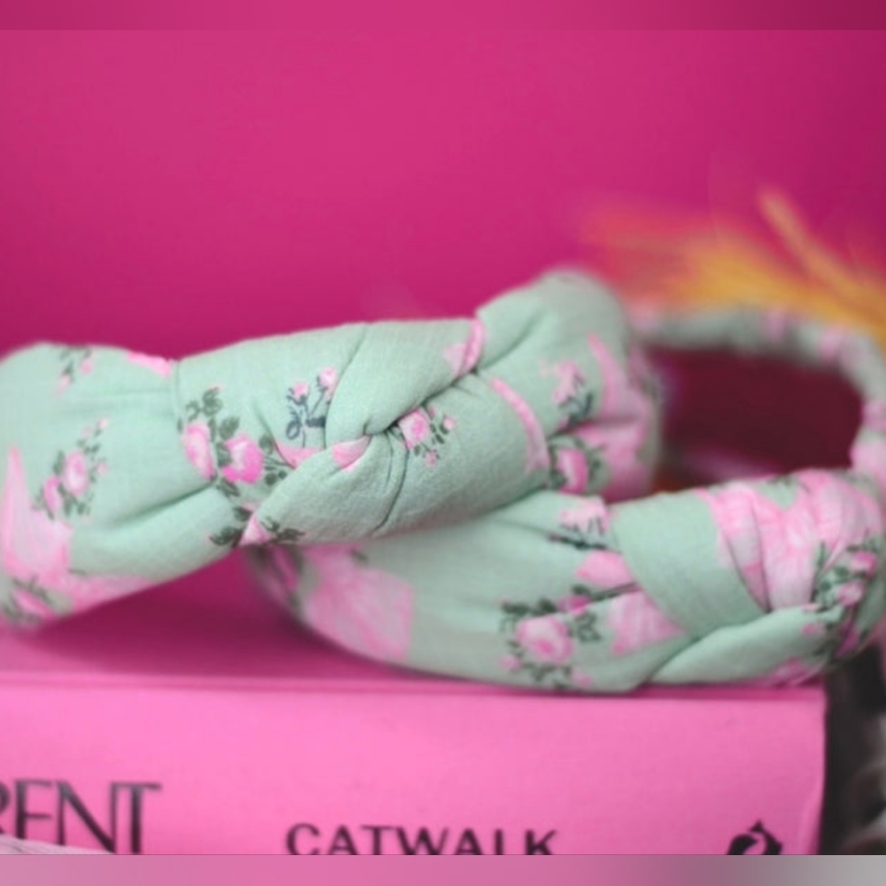 MINT JULEP PASTEL CROWN